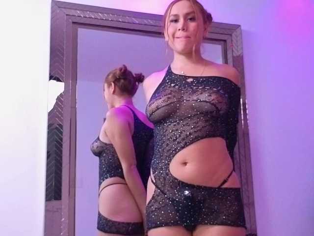 MiaGrayce's BongaCams show and profile