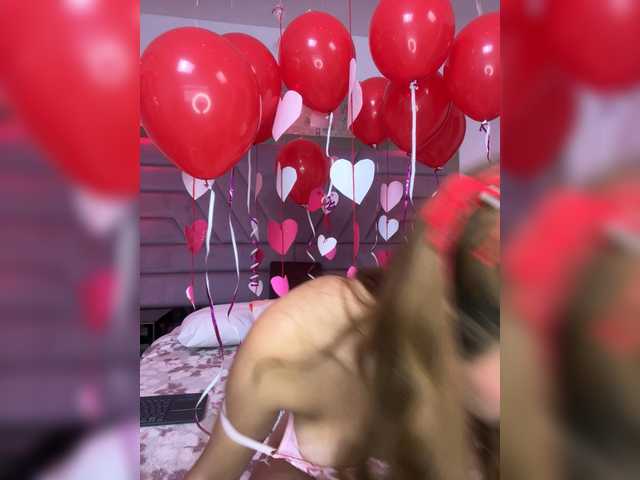 MiaGrayce's BongaCams show and profile