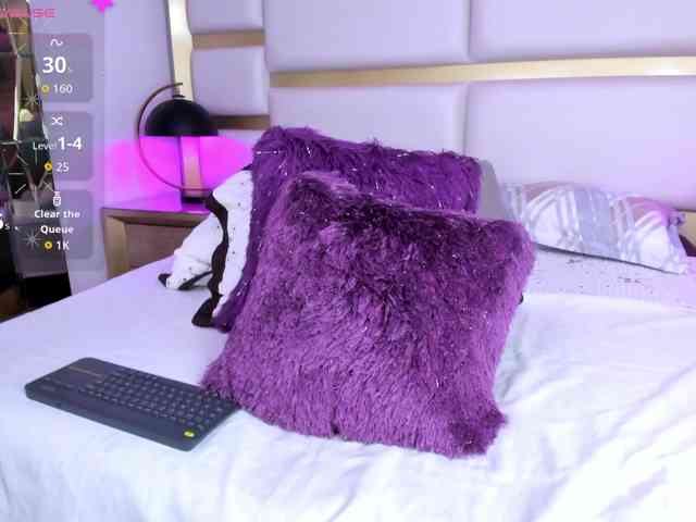 MiaGrayce webcam
