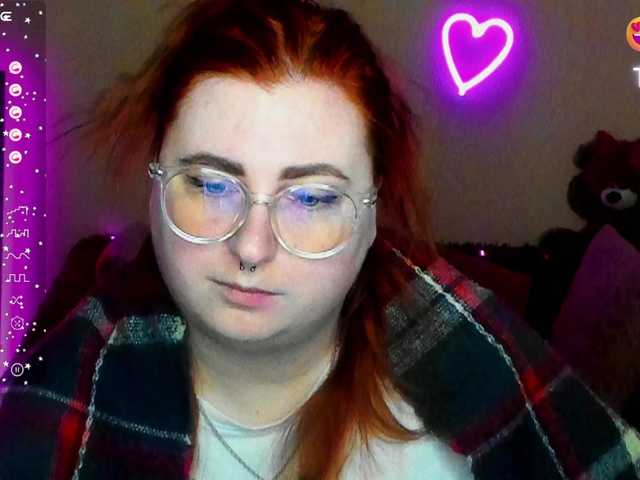 Aliciaredluv from BongaCams is Freechat