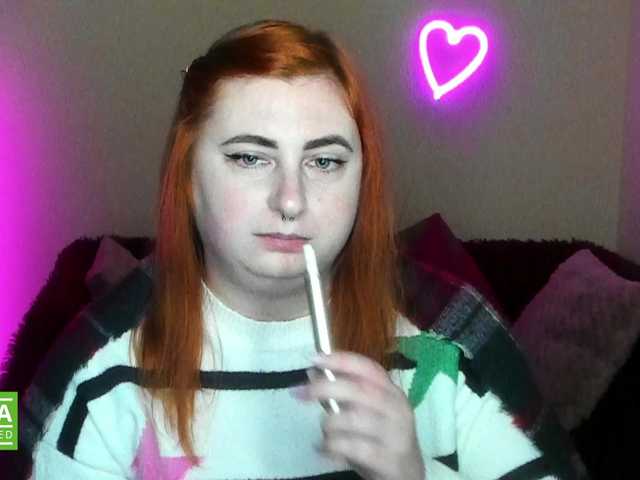 Aliciaredluv from BongaCams is Freechat