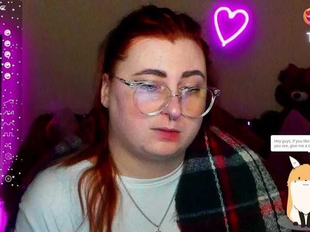 Aliciaredluv's BongaCams show and profile