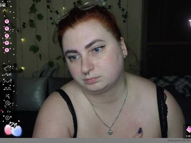 Aliciaredluv's BongaCams show and profile