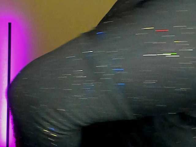 Aliciaredluv's BongaCams show and profile