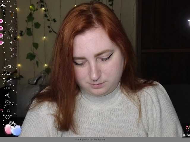 Aliciaredluv's BongaCams show and profile