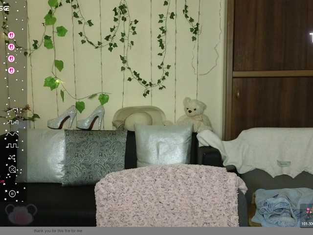 Aliciaredluv's BongaCams show and profile