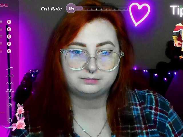 Aliciaredluv's BongaCams show and profile