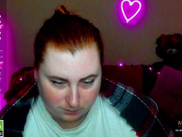 Aliciaredluv's BongaCams show and profile