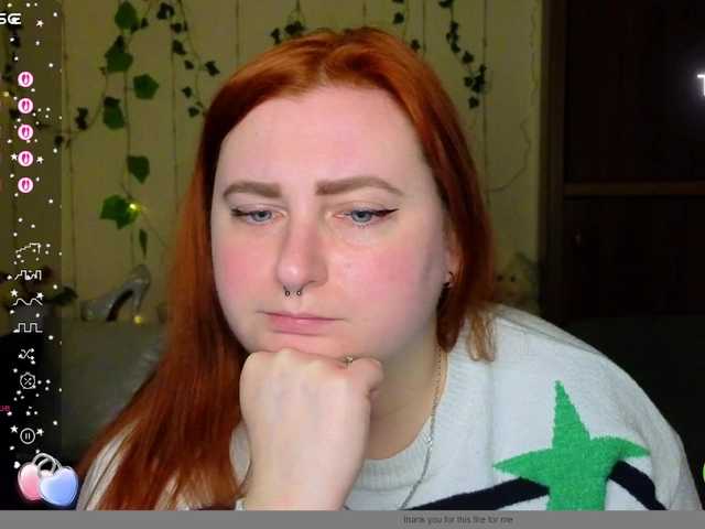 Aliciaredluv's BongaCams show and profile