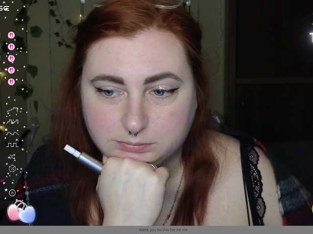 Aliciaredluv's BongaCams show and profile