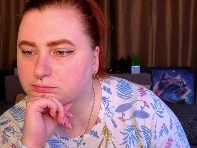 Aliciaredluv's BongaCams show and profile