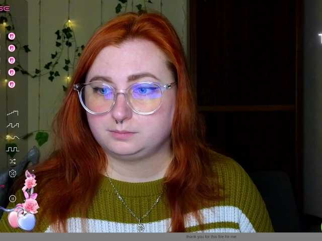 Aliciaredluv's BongaCams show and profile