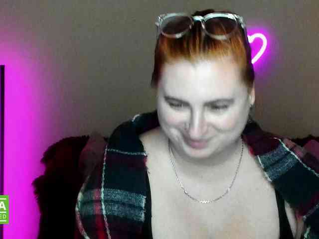 Aliciaredluv webcam