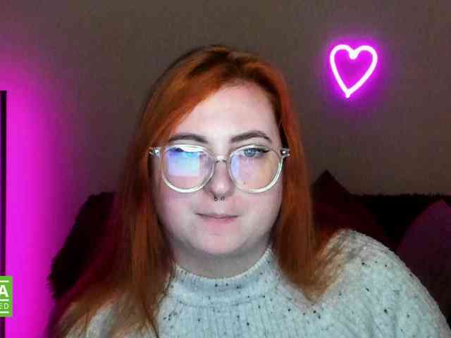 Aliciaredluv webcam