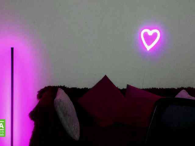 Aliciaredluv webcam