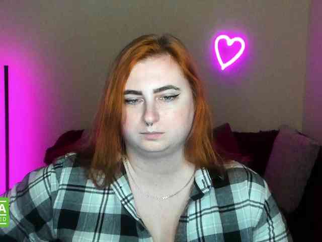 Aliciaredluv webcam