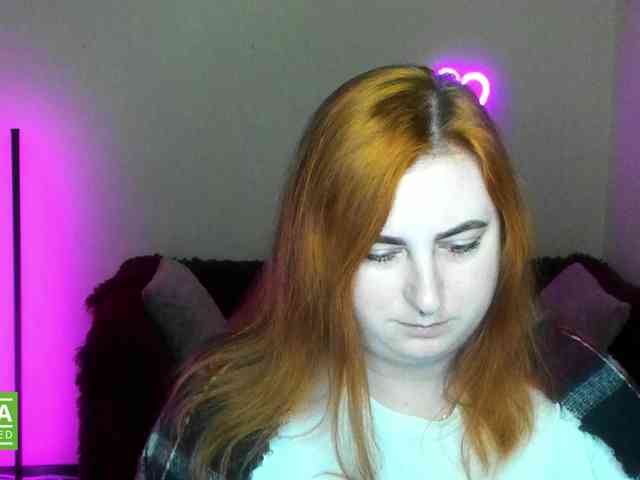 Aliciaredluv webcam