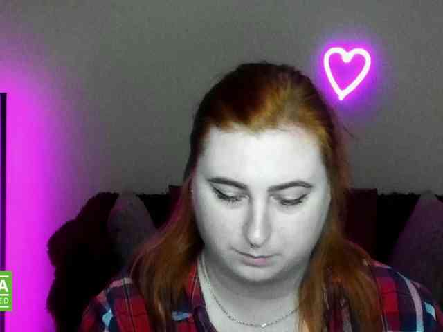 Aliciaredluv webcam