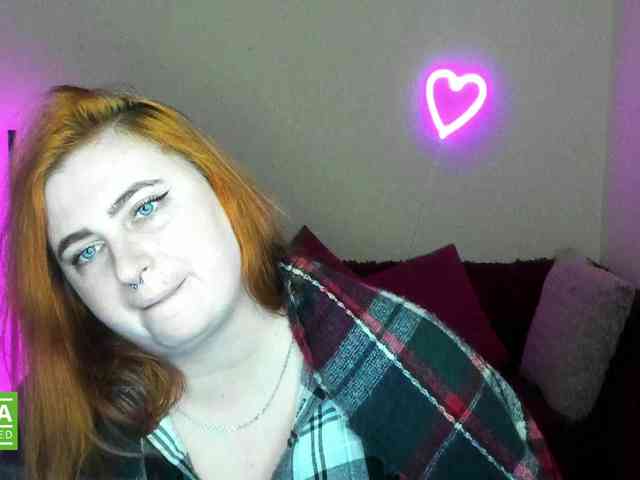 Aliciaredluv webcam