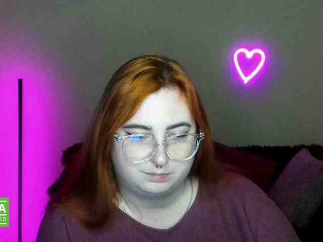 Aliciaredluv webcam