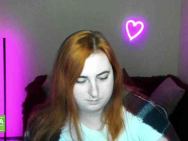 Aliciaredluv webcam