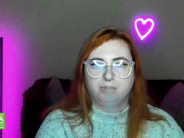 Aliciaredluv webcam