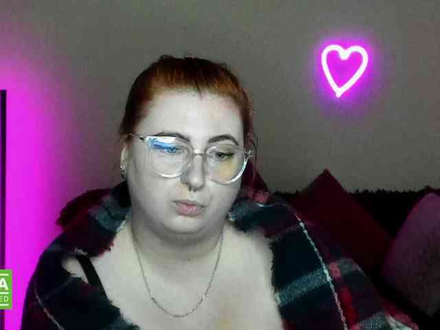 Aliciaredluv webcam
