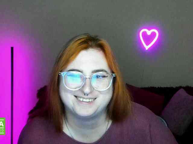 Aliciaredluv webcam