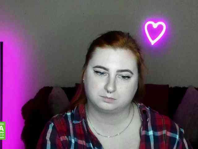 Aliciaredluv webcam