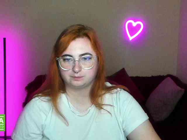 Aliciaredluv webcam