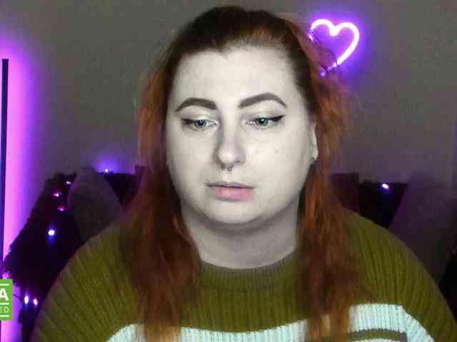 Aliciaredluv webcam