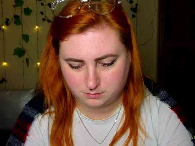 Aliciaredluv Live Webcam on BongaCams