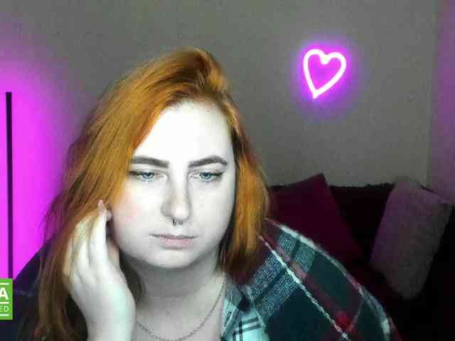 Aliciaredluv webcam