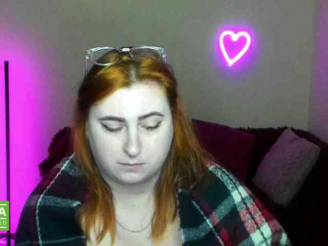 Aliciaredluv webcam