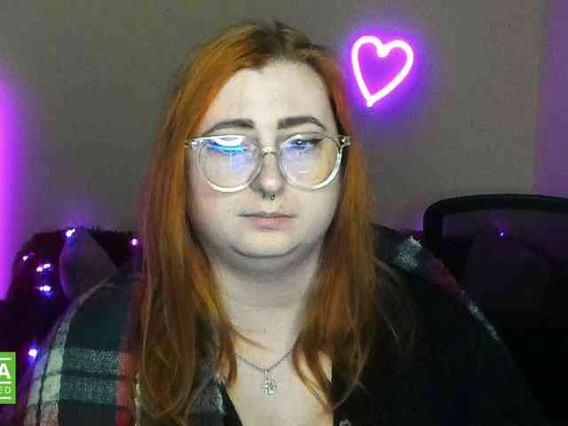 Aliciaredluv Live Webcam on BongaCams