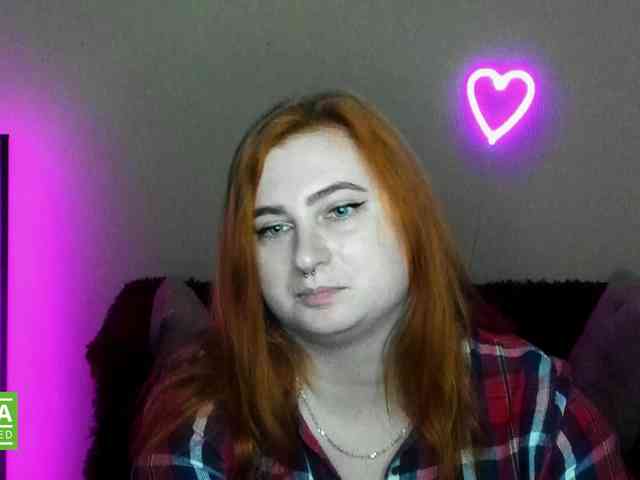 Aliciaredluv webcam