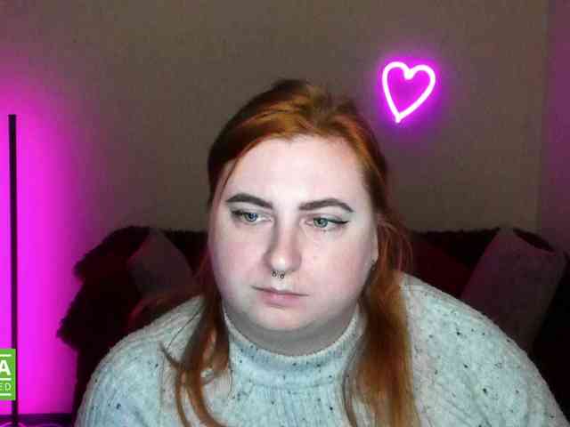Aliciaredluv webcam