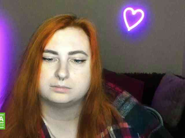 Aliciaredluv Live Webcam on BongaCams