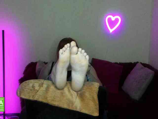 Aliciaredluv webcam