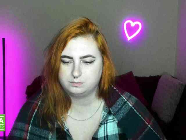 Aliciaredluv webcam