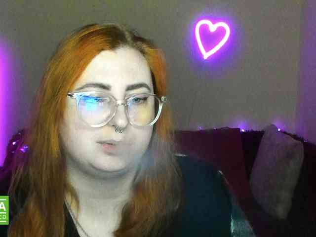 Aliciaredluv Live Webcam on BongaCams