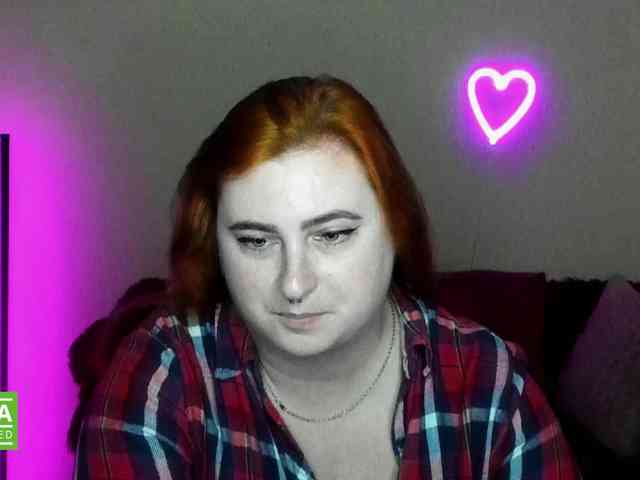 Aliciaredluv webcam