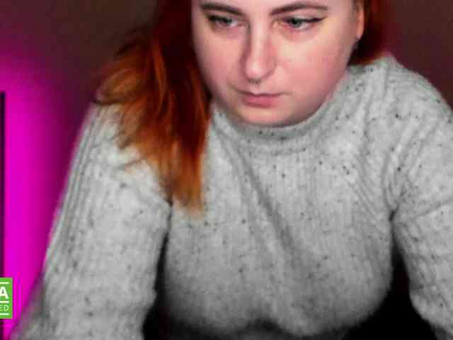 Aliciaredluv webcam
