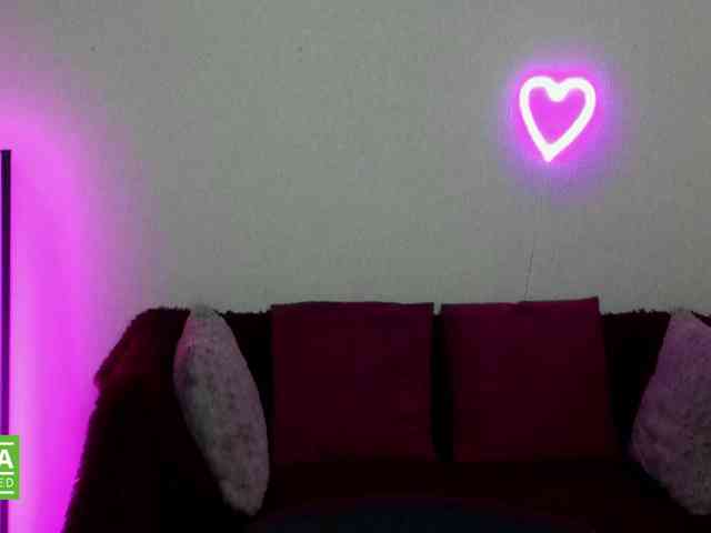 Aliciaredluv webcam