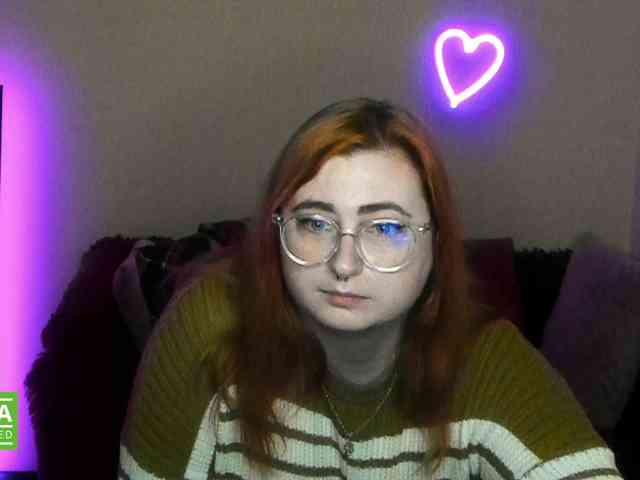 Aliciaredluv Live Webcam on BongaCams