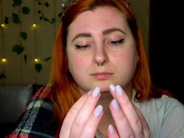 Aliciaredluv Live Webcam on BongaCams