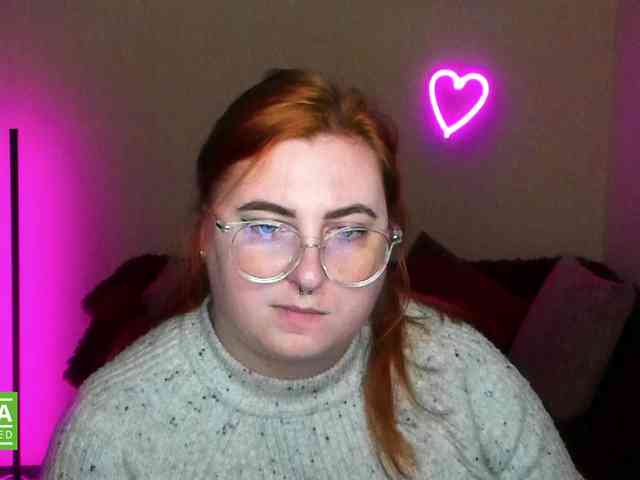 Aliciaredluv webcam