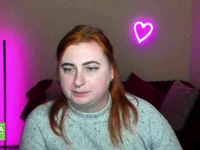 Aliciaredluv webcam