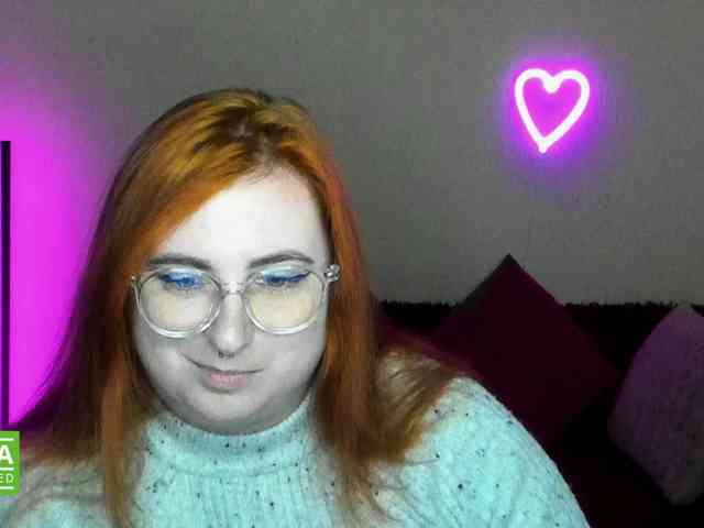 Aliciaredluv webcam