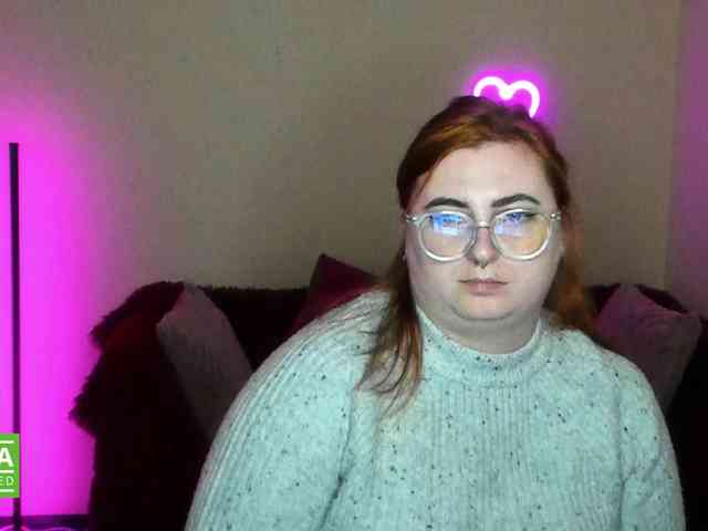 Aliciaredluv webcam